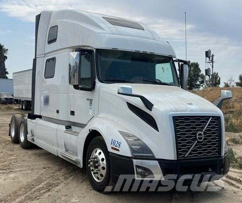 Volvo VNL64T670 Tractores (camiões)