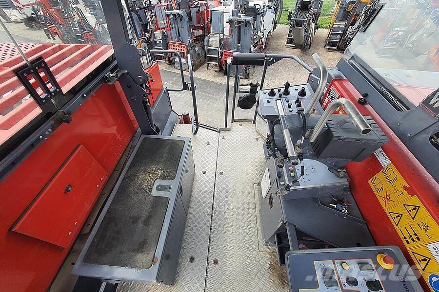 Wirtgen W 220 Fresadoras de asfalto