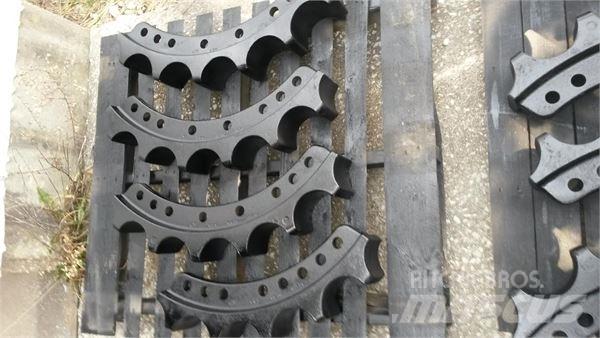 CAT 1366968 Rastos, correntes e material rodante