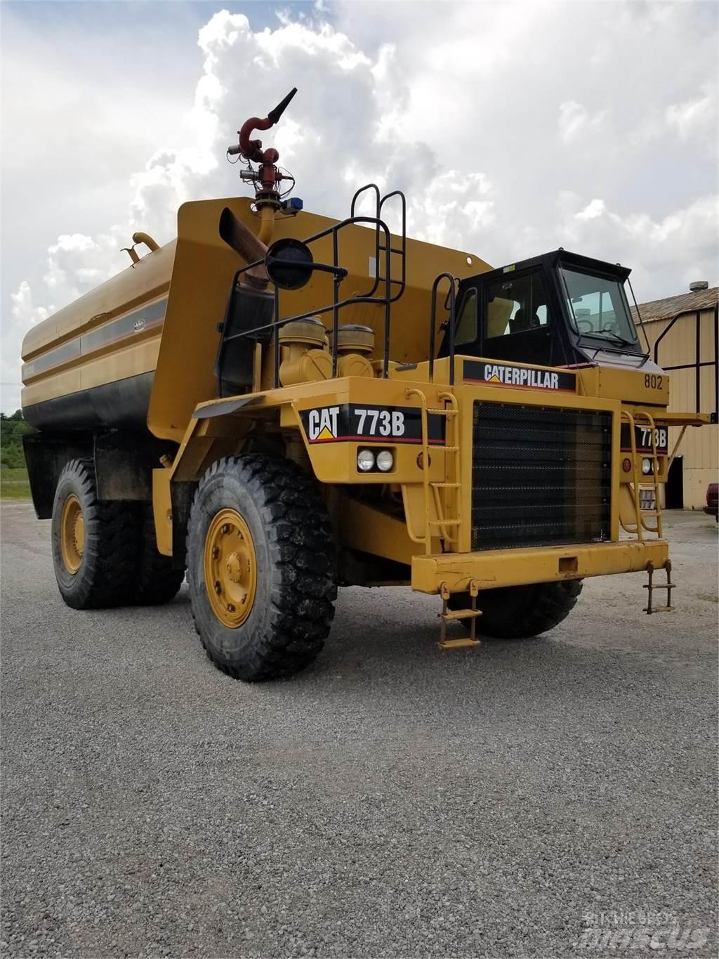 CAT 773B Auto-tanques