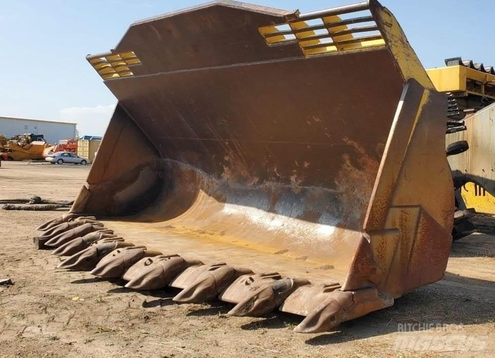 Komatsu WA1200 Baldes