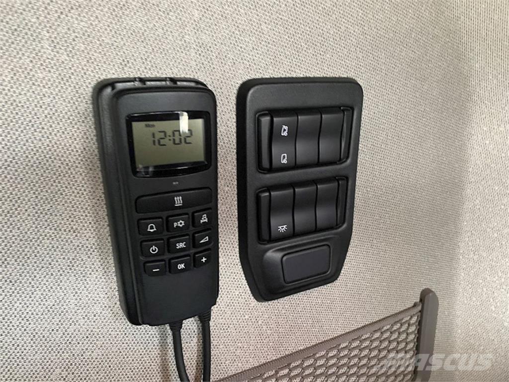 Scania S660 Tractores (camiões)