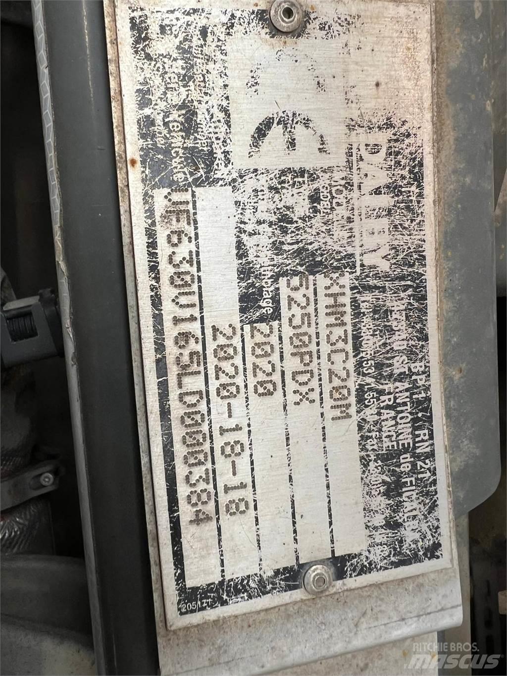 Renault CM 430 Camiões Ampliroll