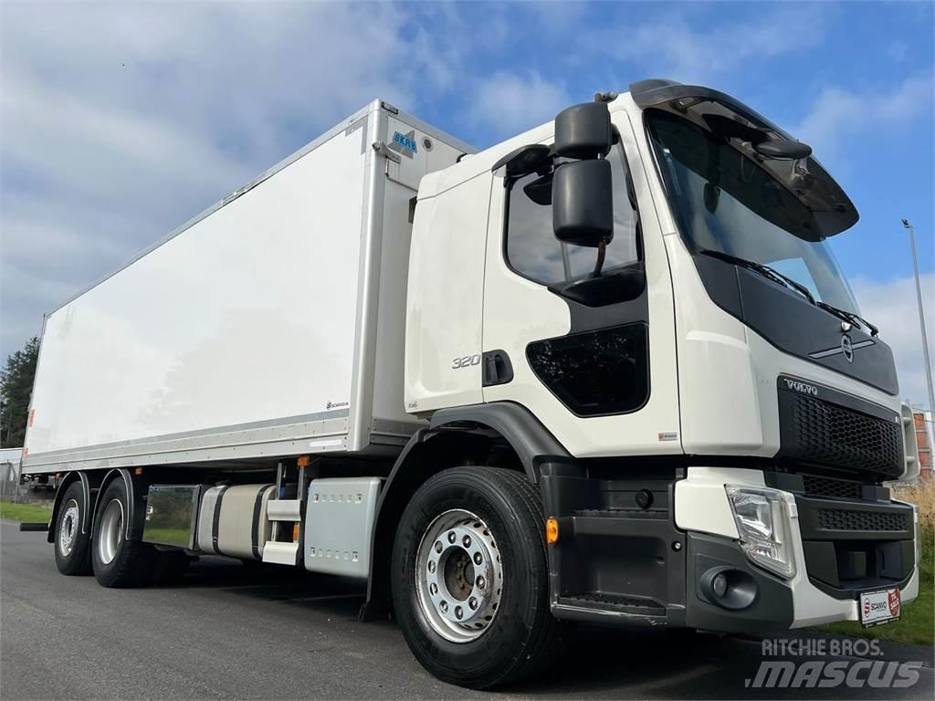 Volvo FE320 6x2*4 Camiões de caixa fechada