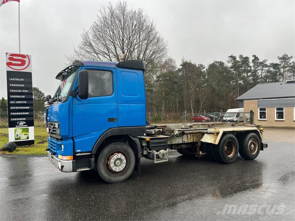 Volvo FH12-420 Camiões caixa desmontável com elevador de cabo