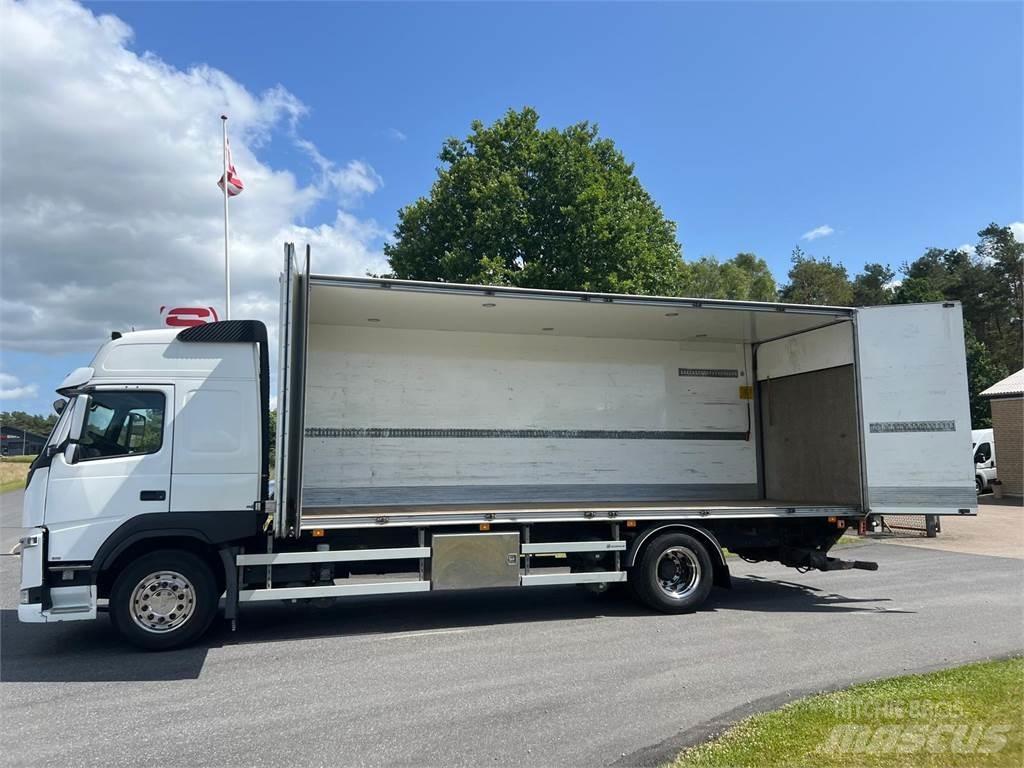 Volvo FM330 Camiões de caixa fechada