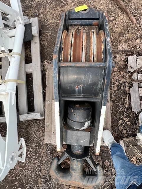 Hitachi  Peças e equipamento de gruas