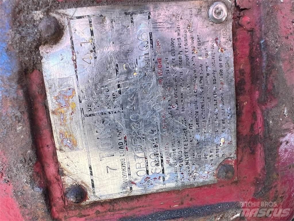Johnson  Peças e equipamento de gruas