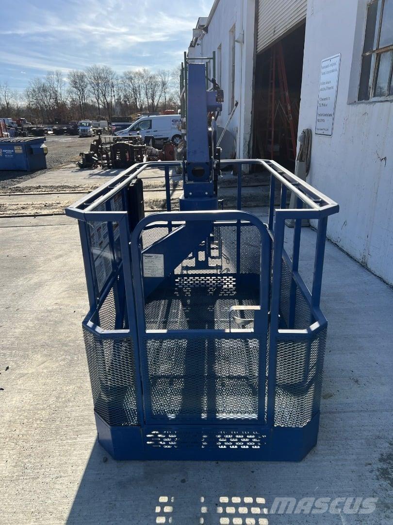 Manitex  Peças e equipamento de gruas