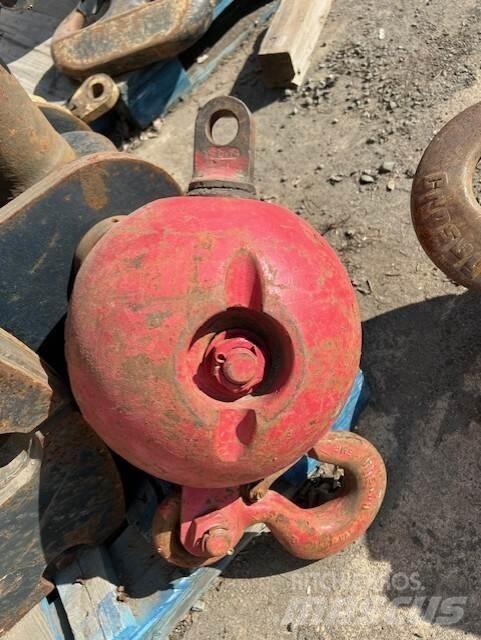  Unknown Peças e equipamento de gruas