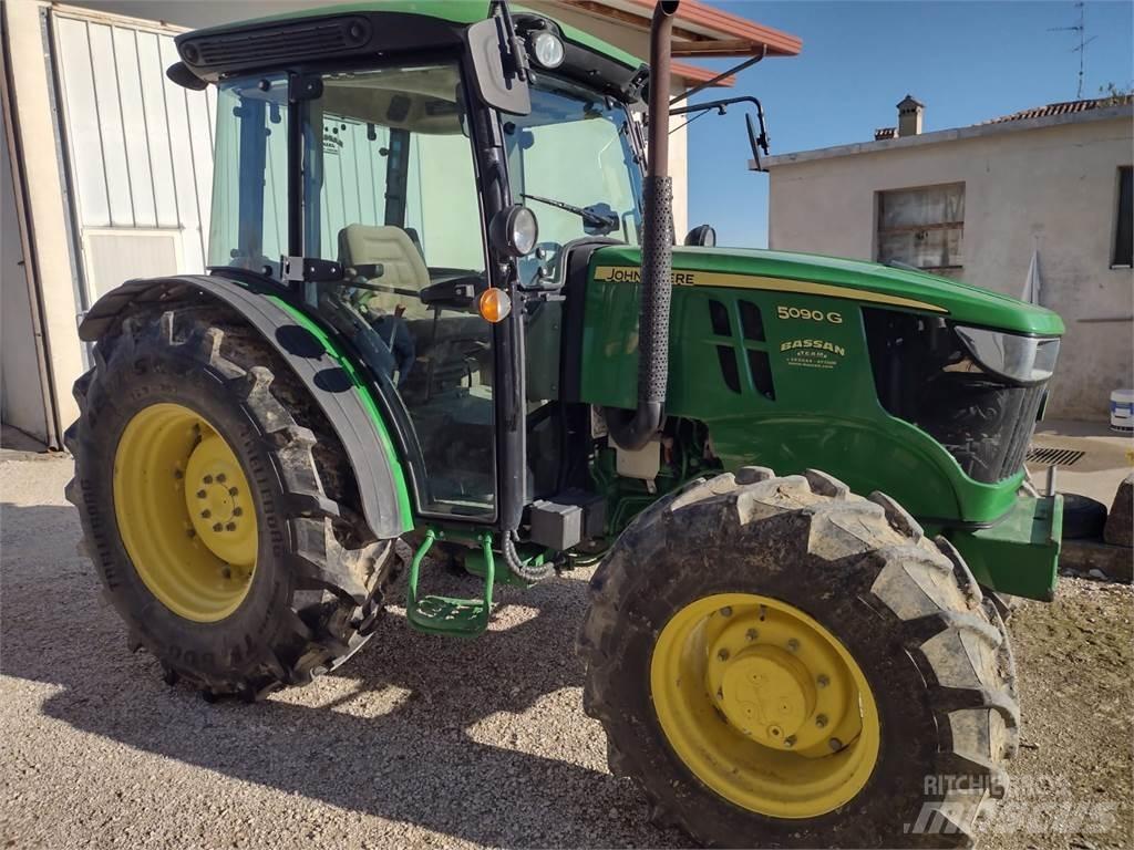 John Deere 5090 G Tratores Agrícolas usados