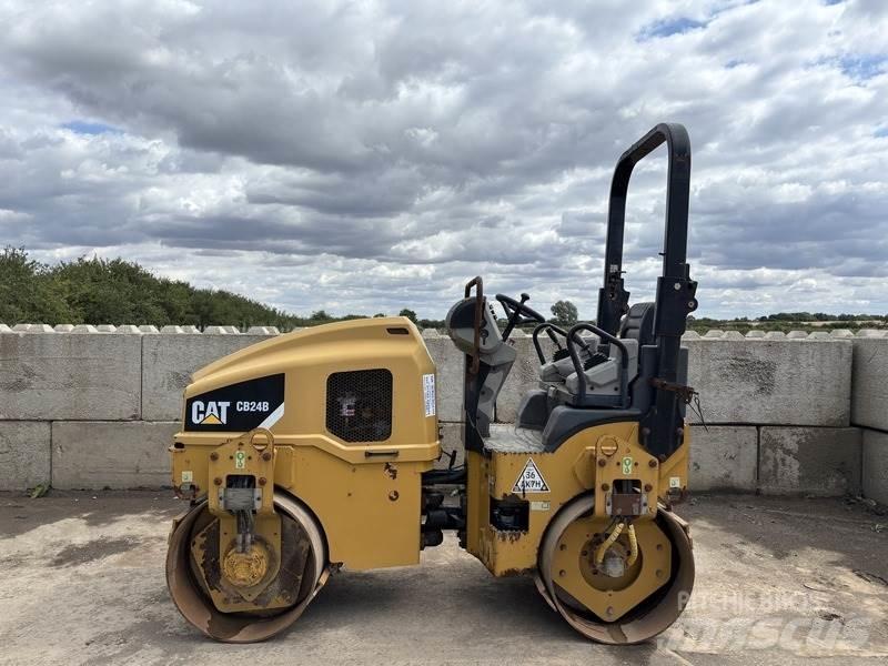 CAT CB24 B Cilindros Compactadores tandem