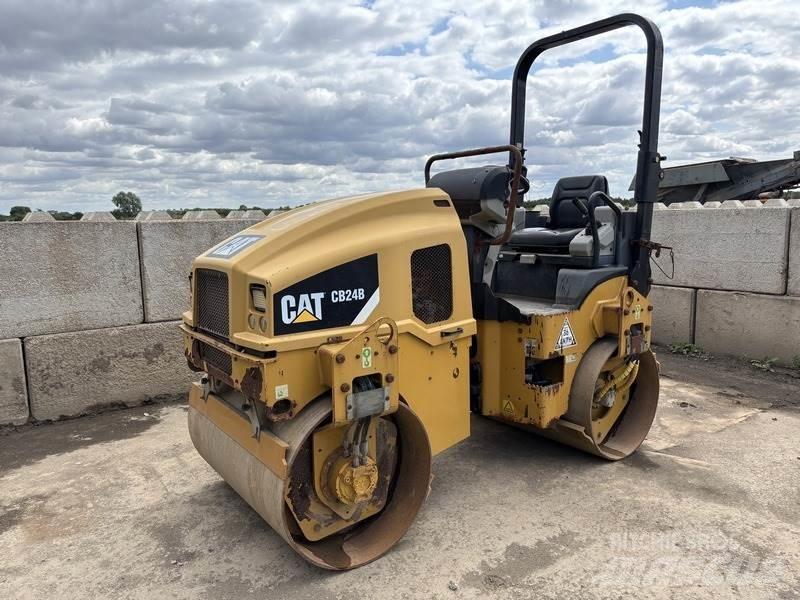CAT CB24 B Cilindros Compactadores tandem