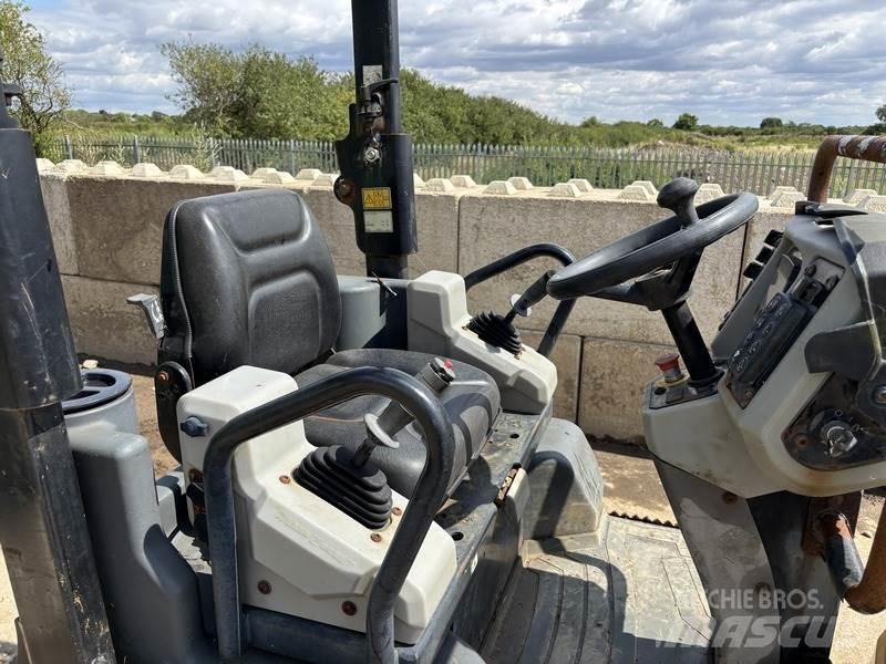 CAT CB24 B Cilindros Compactadores tandem