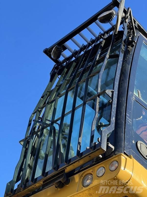 CAT MH3024 Movimentação cargas - Outros
