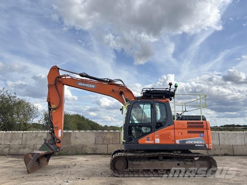 Doosan DX140LC-5 Escavadoras de rastos
