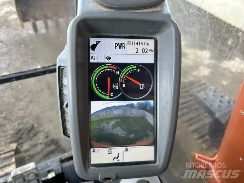Hitachi ZX135 Escavadoras de rastos