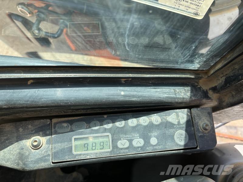 Hitachi ZX65 Escavadoras Midi 7t - 12t