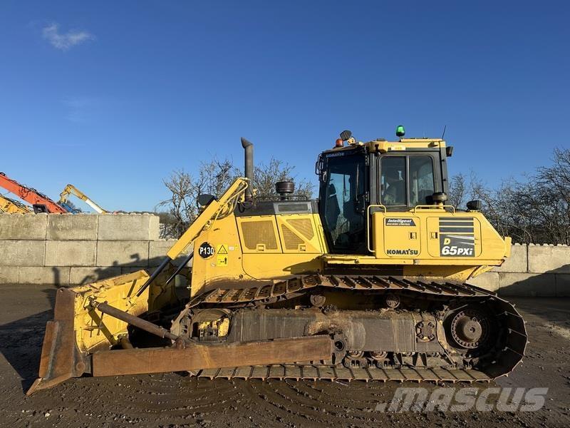 Komatsu D65 PXI Dozers - Tratores rastos