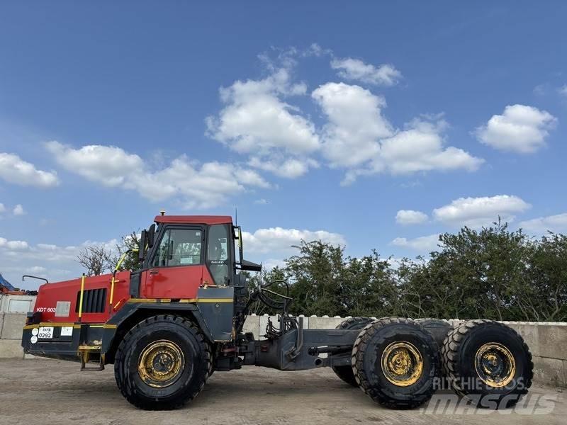 Komatsu HM300-1 Camiões articulados