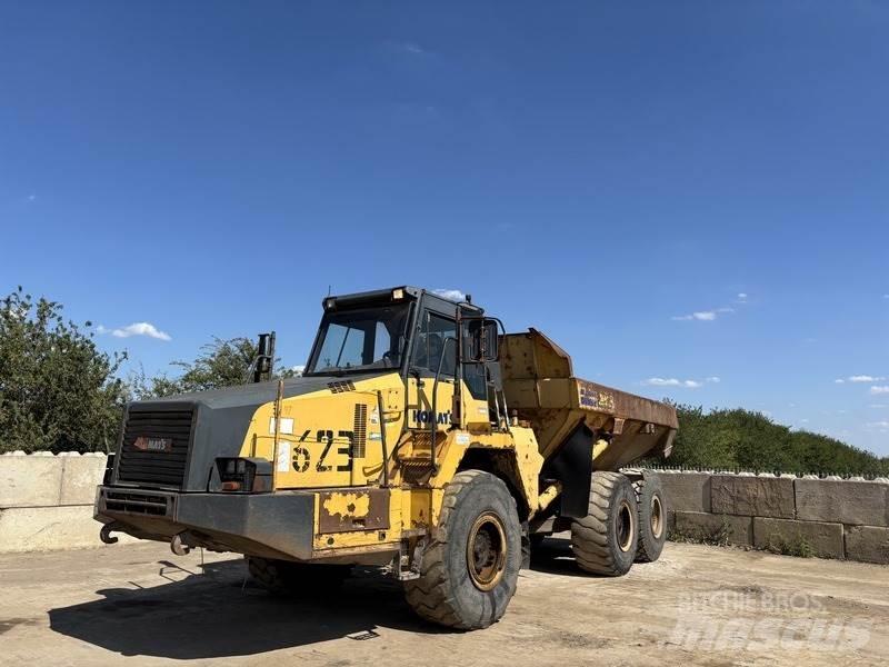 Komatsu HM300-1 Camiões articulados