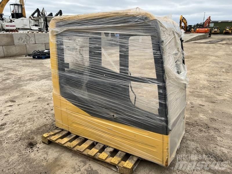 Komatsu PC130-8 Construção - Outros
