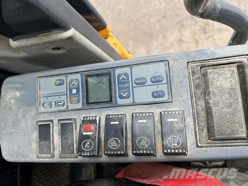 LiuGong CLG933 Escavadoras de rastos