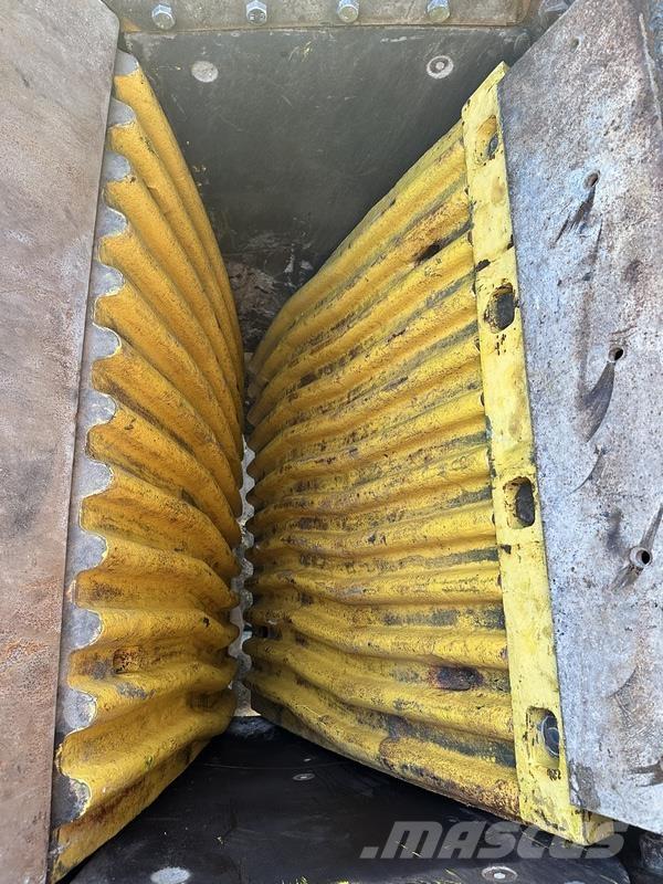 McCloskey J50 Britadeiras