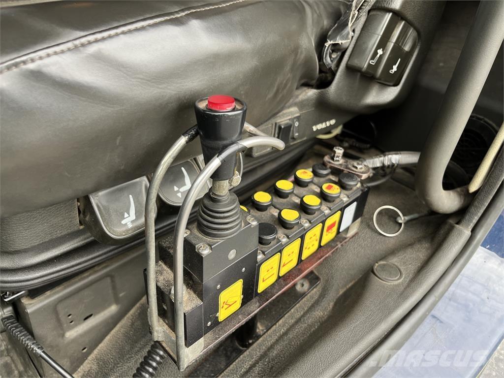 Volvo FM Camiões Ampliroll