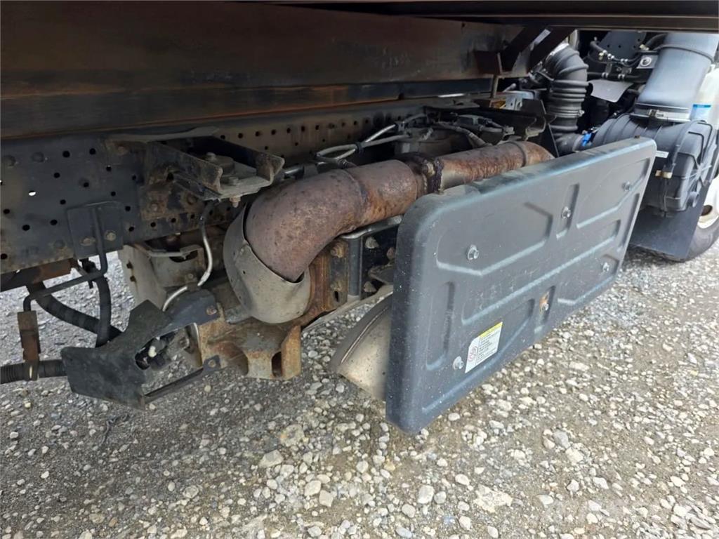 Chevrolet 4500 Camiões de caixa fechada