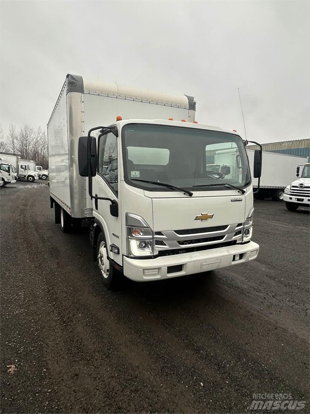 Chevrolet LCF4500 Camiões de caixa fechada