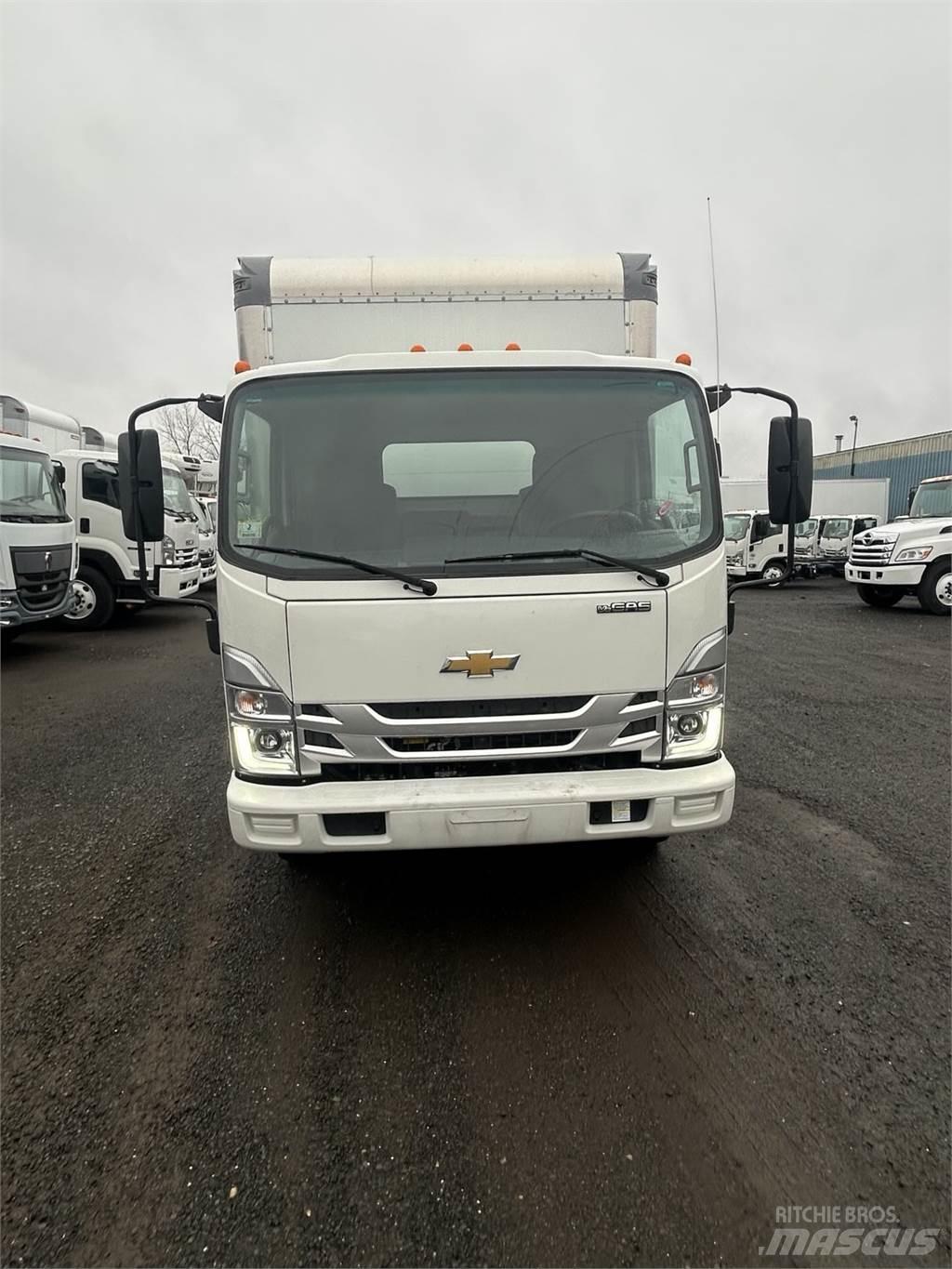 Chevrolet LCF4500 Camiões de caixa fechada