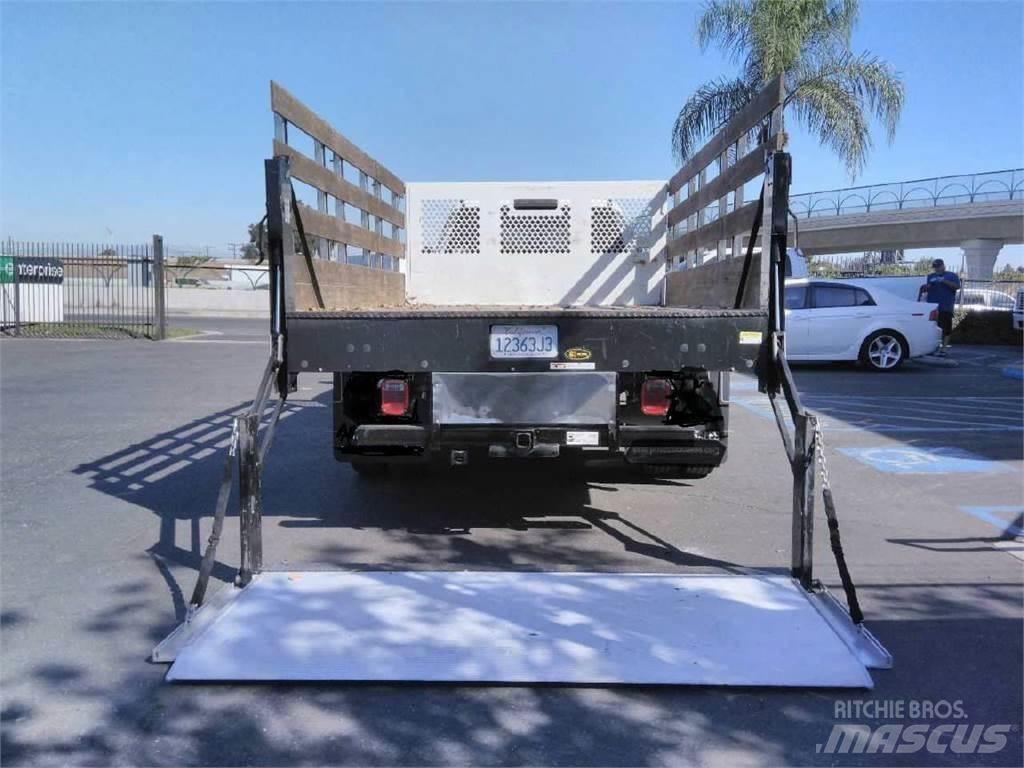 Ford F550 CREW CAB 4 Camiões de caixa fechada