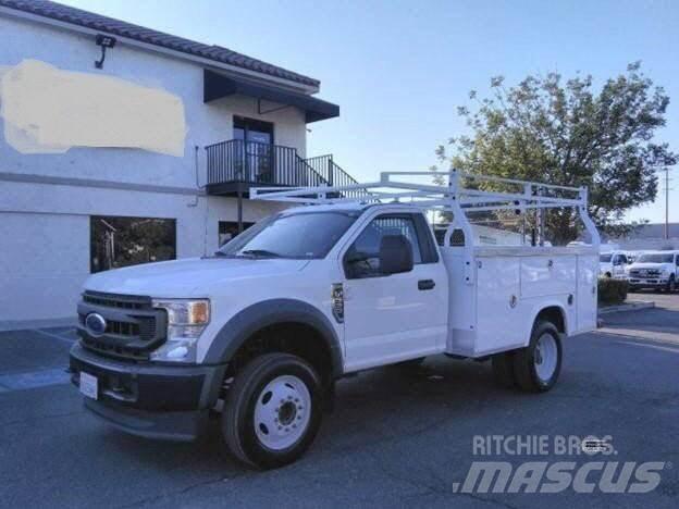 Ford F550 UTILITY BO Camiões de caixa fechada