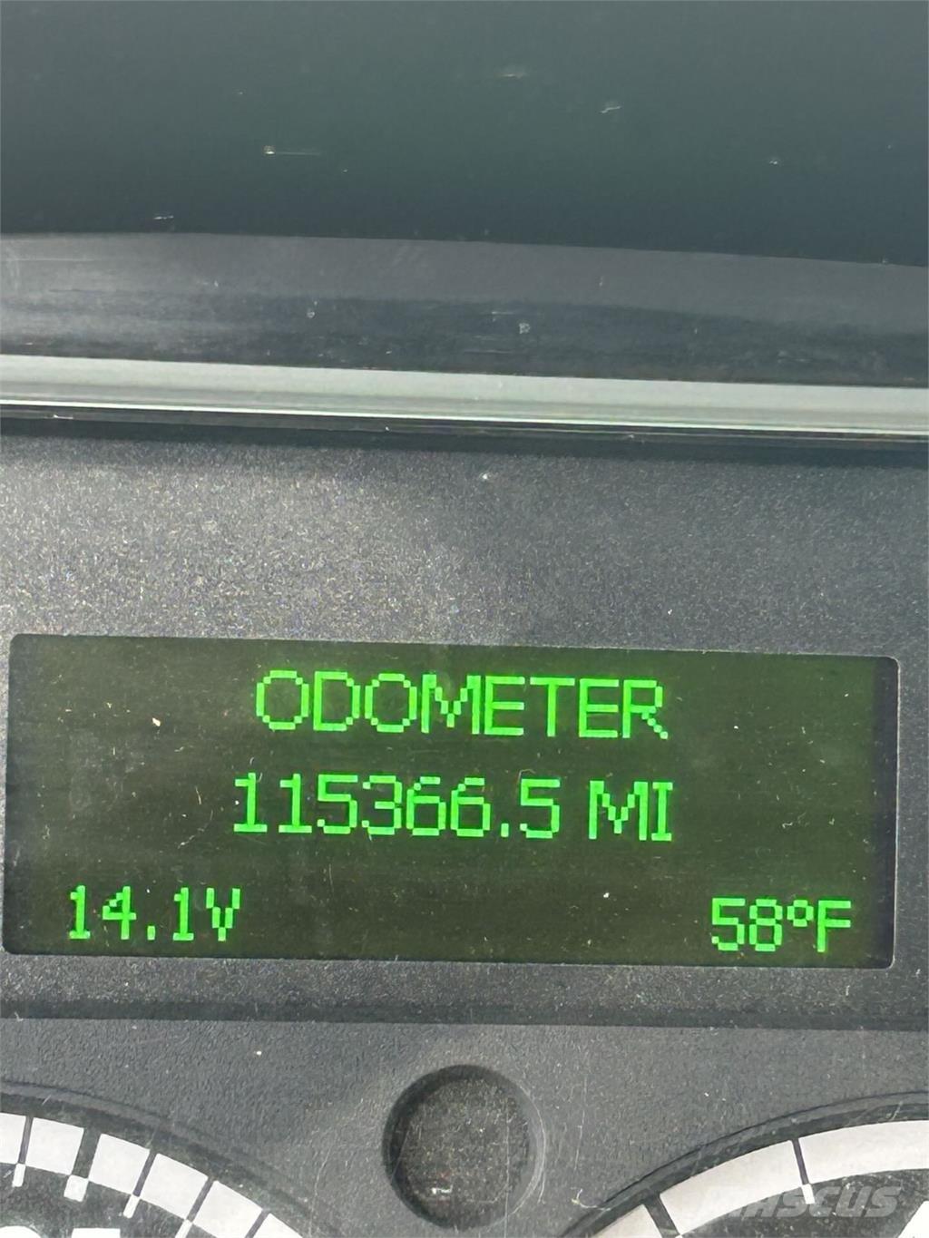 Freightliner M2 Camiões de caixa fechada