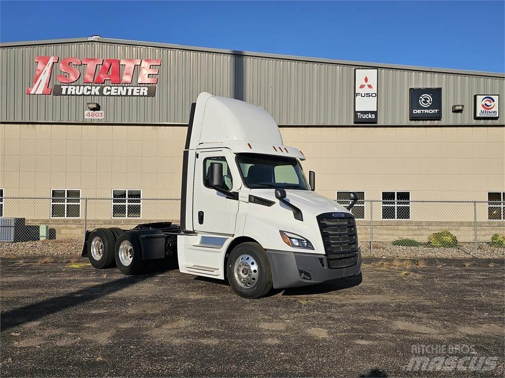 Freightliner PE116DC Tractores (camiões)