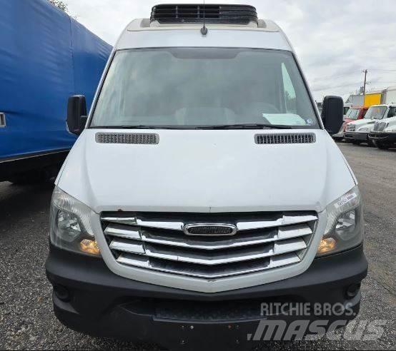 Freightliner sprinter Camiões de caixa fechada