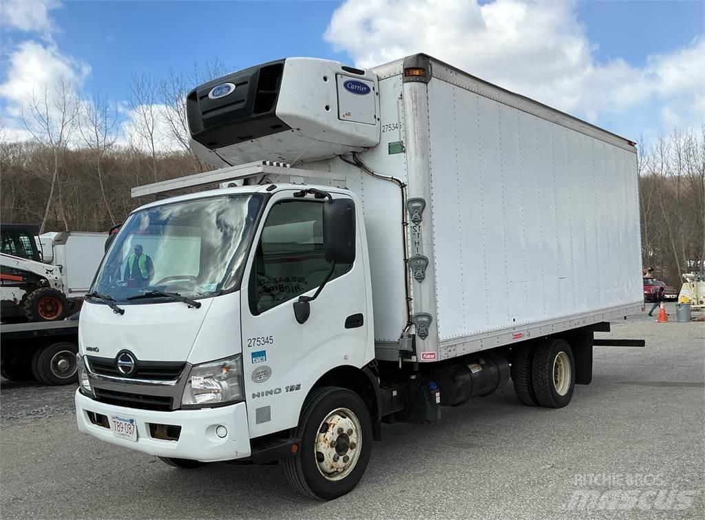 Hino 195 Camiões de caixa fechada