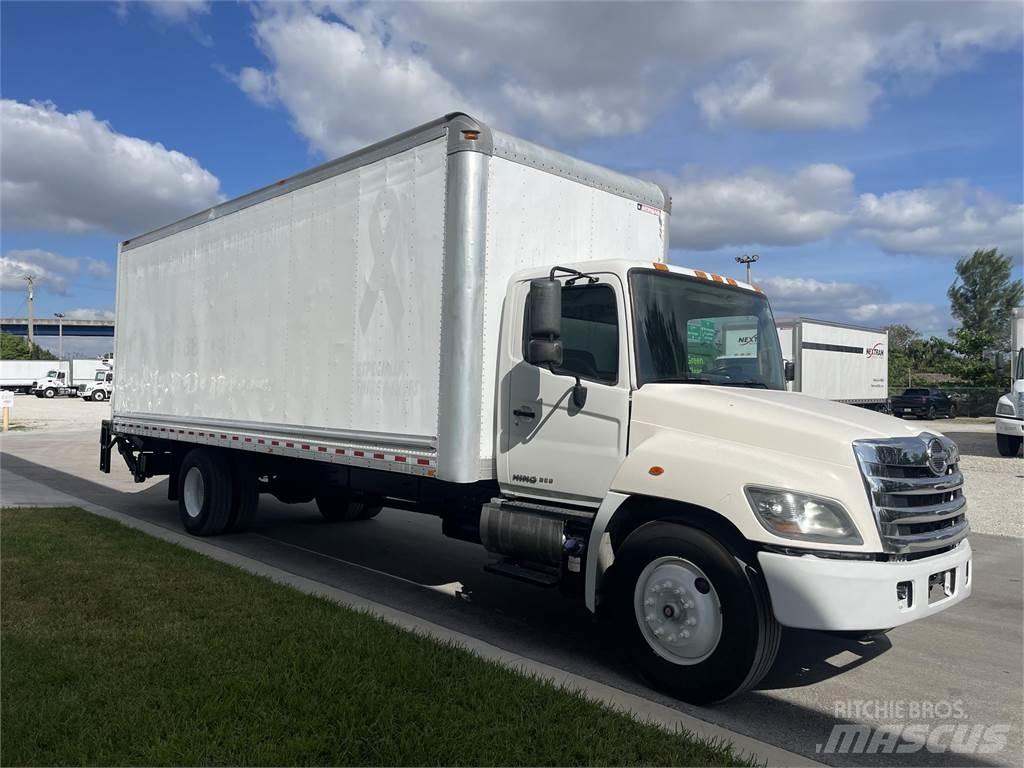 Hino 268 Camiões de caixa fechada