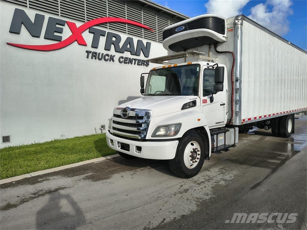 Hino 268A Camiões de caixa fechada