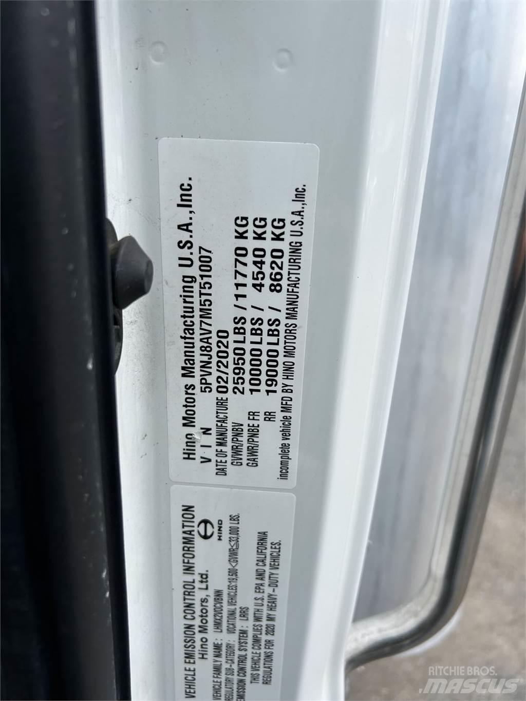 Hino L6 Camiões de caixa fechada