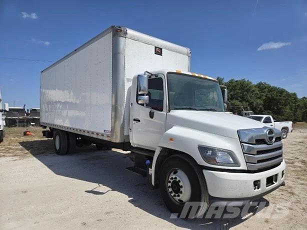 Hino L6 Camiões de caixa fechada