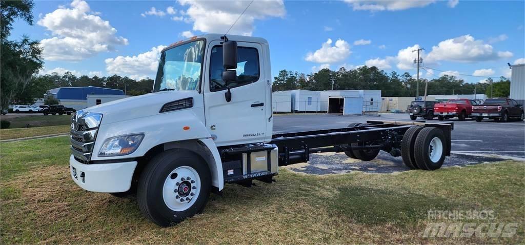 Hino L7 Camiões de chassis e cabine