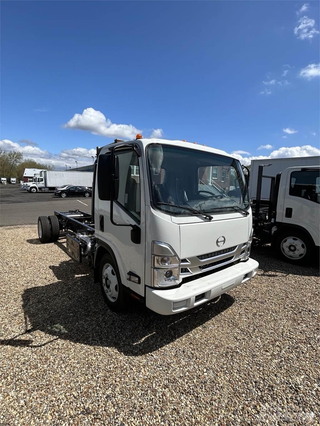 Hino S5 Camiões de caixa fechada