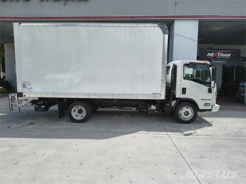 Isuzu NPR-1F304 Camiões de chassis e cabine