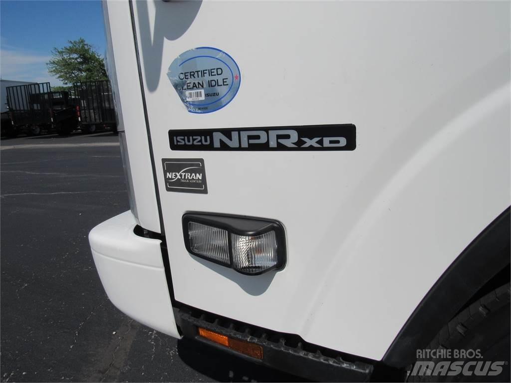 Isuzu NPR DIESEL Camiões de caixa fechada