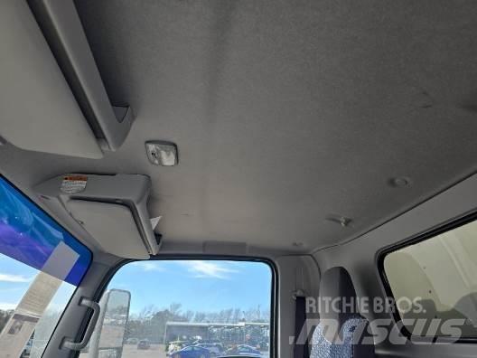 Isuzu NPR HD Camiões de caixa fechada