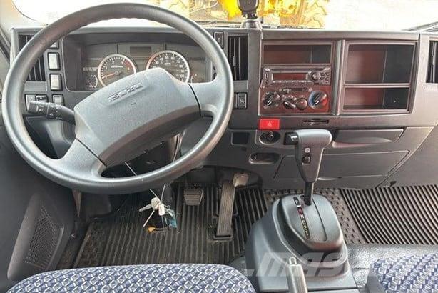 Isuzu NPR HD Camiões de caixa fechada