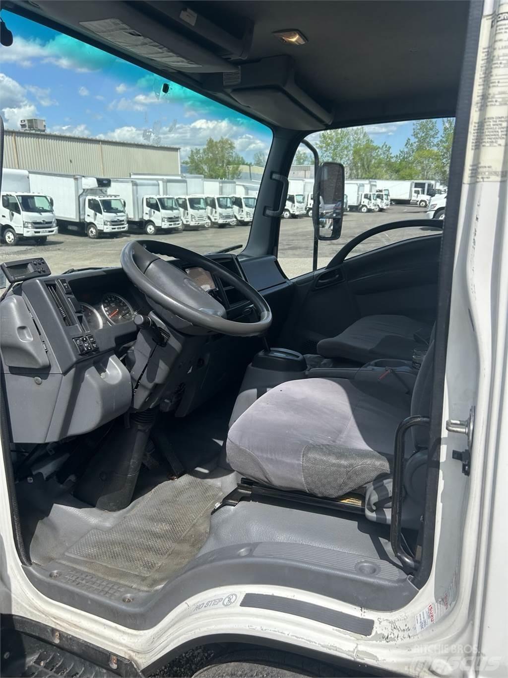 Isuzu NPR HD DC Camiões de caixa fechada