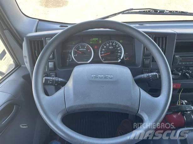 Isuzu NPR XD Camiões de caixa fechada